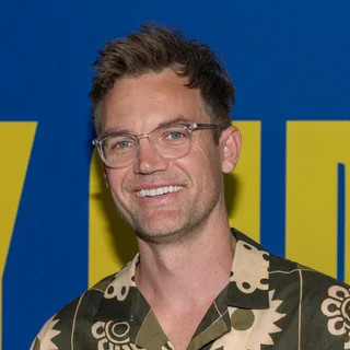 Tyler Hilton portrait